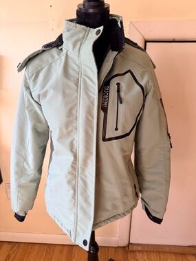 Size S Women's Ski Jacket in Light Mint Green with Black Trim